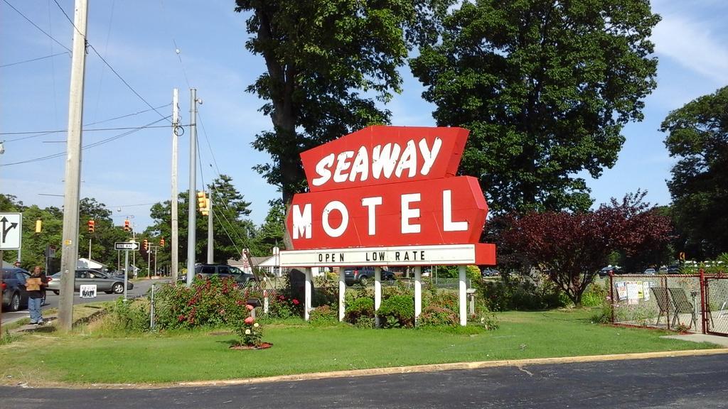 Seaway Motel Roosevelt Park Dış mekan fotoğraf