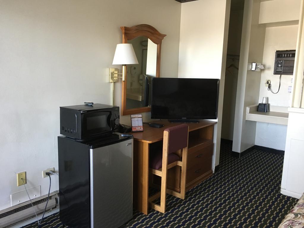 Seaway Motel Roosevelt Park Dış mekan fotoğraf