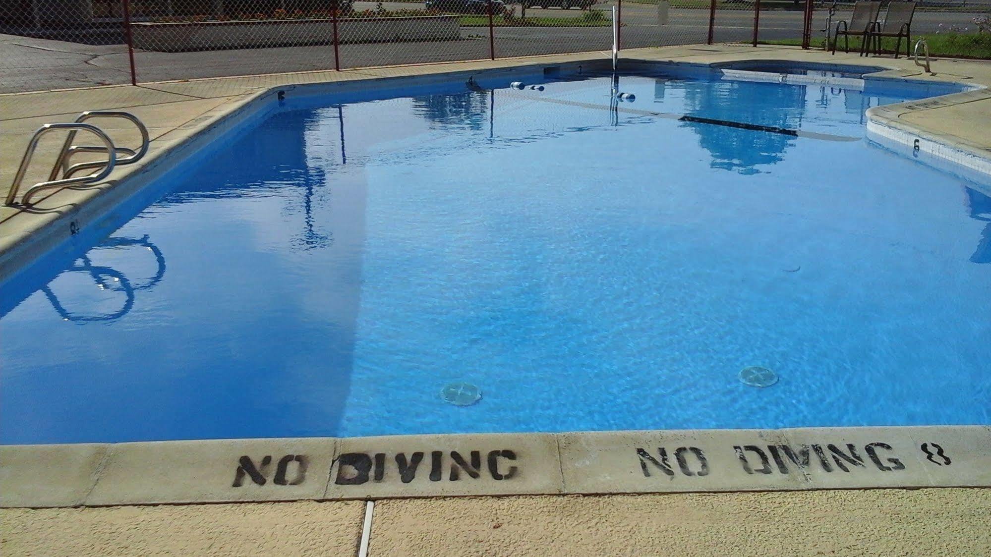 Seaway Motel Roosevelt Park Dış mekan fotoğraf